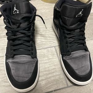 Air jordan 1 Mid SE nylon "black grey" - US size 11